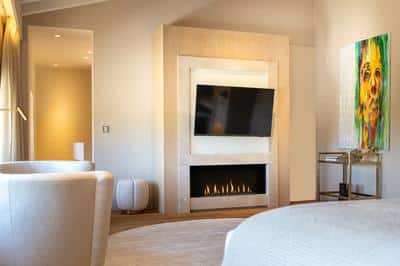 1 King Suite