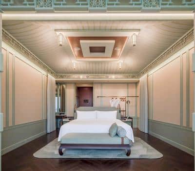 Romance Room Lakeview