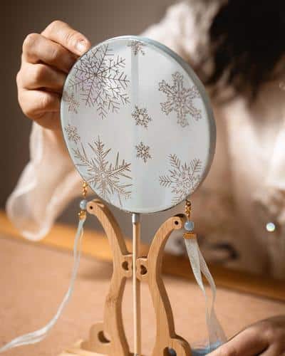 The Art of The Hangzhou Fan