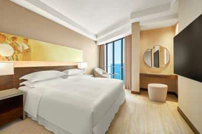 Club Lounge Access 1 Bedroom Executive Suite
