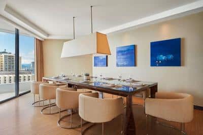 Club Lounge Access 1 Bedroom Presidential Suite