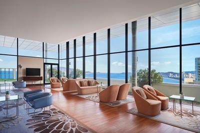 Club Lounge