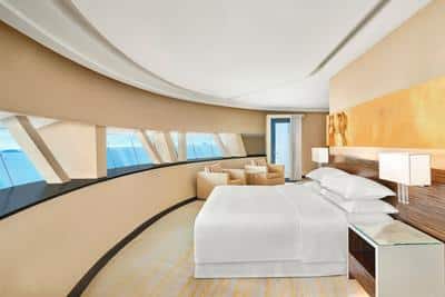 Club Lounge Access 2 Bedroom Penthouse Apartment