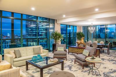 Marco Polo Presidential Suite