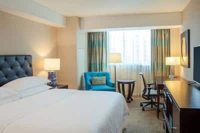 Corner Suite
