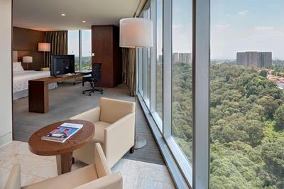 Club Premium Suite