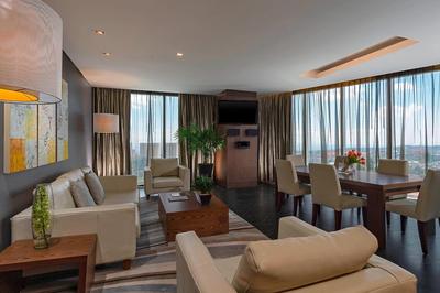 Club Presidential Suite