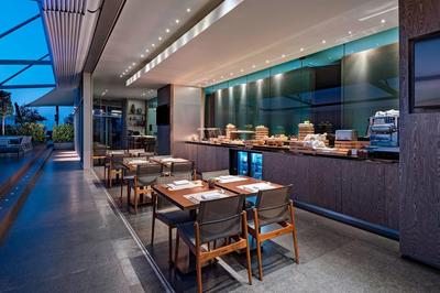 Club Lounge