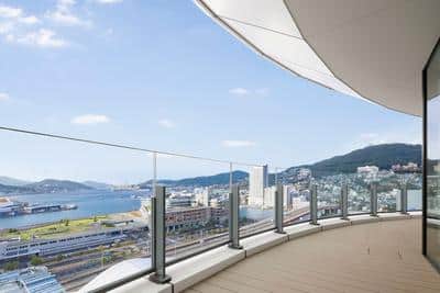 Corner Suite, 1 King, Harbor View