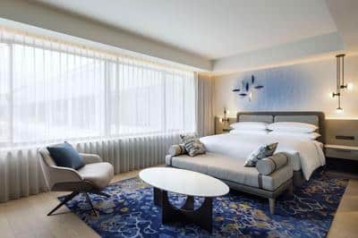 Executive Club Guest Room, 1 King, City View