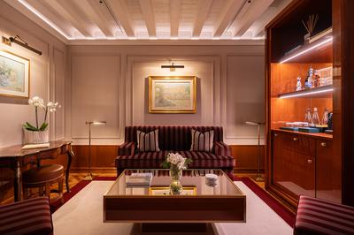 Canal Suite