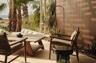 Sea Front Private Pool Suite