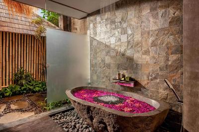 Water Garden Pool Suite