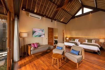 Riverview Pool Suite
