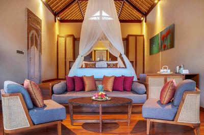 Signature Pool Suite with Meditation Pavilion