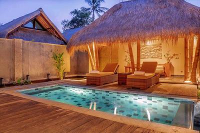 Water Garden Pool Suite