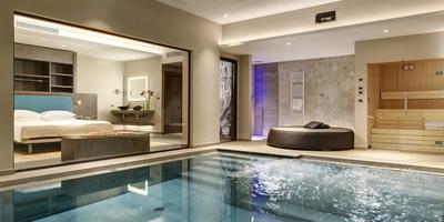 Luxury Love Suite