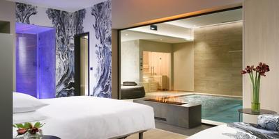 Luxury Love Suite