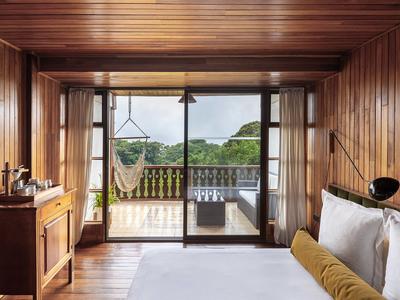 Peninsula Room