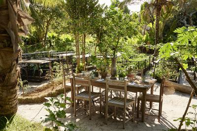 Garden Dining