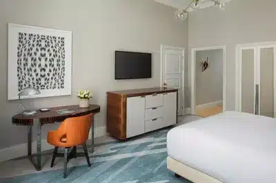 Superior King Room