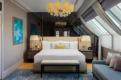 Nora Suite