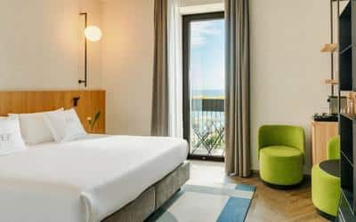Deluxe Sea View Room with Balcony