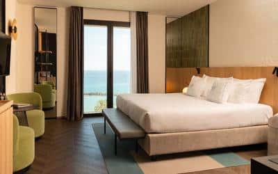 Deluxe Sea View Room