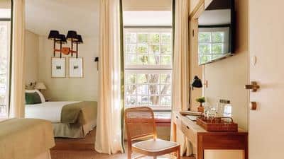 Deluxe Garden View Room