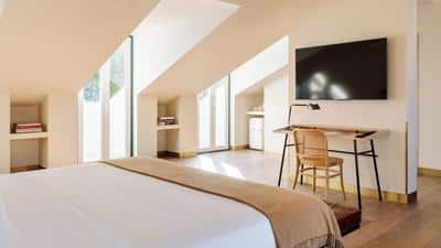 Deluxe Attic Suite