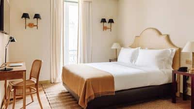Deluxe Courtyard Room
