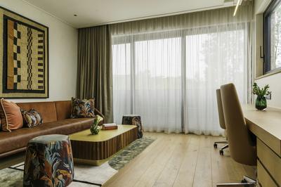 Pinnacle Suite