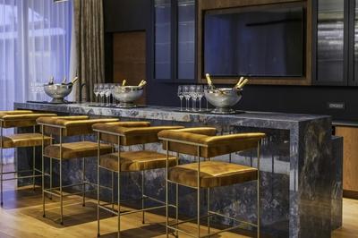 Champagne Bar