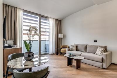Premium Suite with Balcony