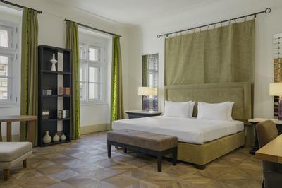 Classic Room, Guest Room, 1 King