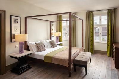 Executive Suite 1 Bedroom Suite, 1 King, Prague City View