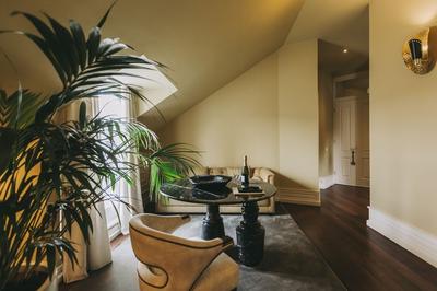 Royal Suite with View
