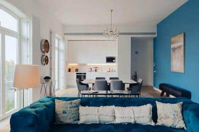 Two-Bedroom Apartment with Terrace and Jacuzzi