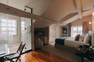 Suite Deluxe with Balcony