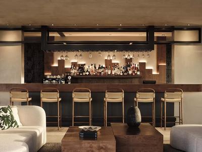 Lobby Bar