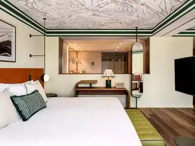 1 King Signature Suite