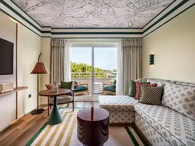 1 King Suite