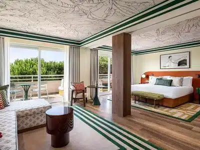 1 King Signature Suite