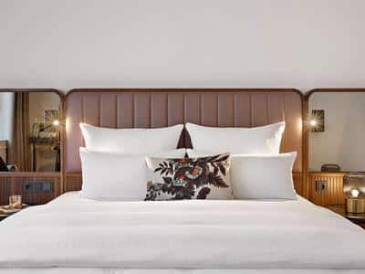1 King Bed Cosy