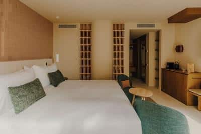 Deluxe Sabatic Room, 1 King, Terrace