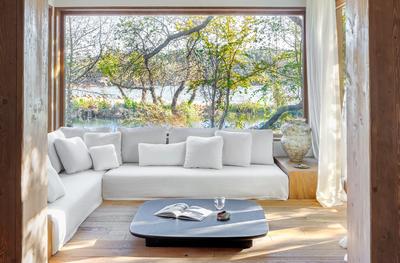 Premium Cabana