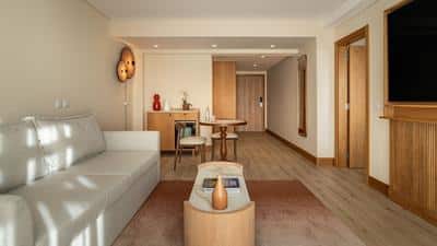 Regency Suite