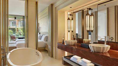 2 Twin Beds, Pool View, Balcony