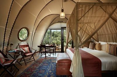 Cocoon Pool Suite