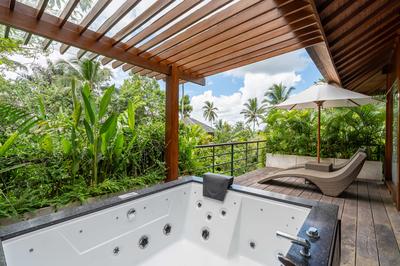 Deluxe Suite with Private Hot Tub